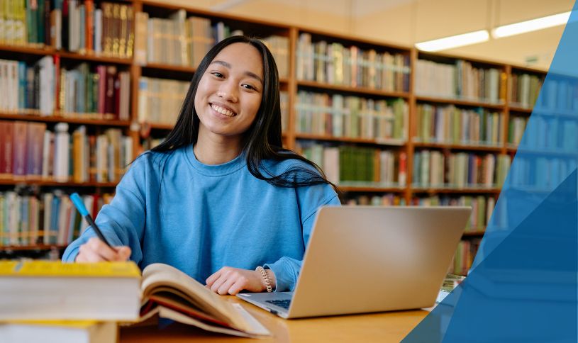 scholarship college student